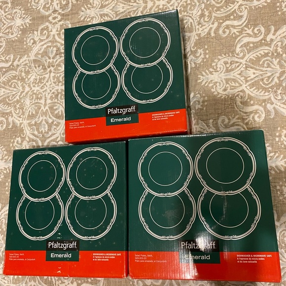 NEW!  Pfalzgraff salad plates in emerald green - Picture 3 of 3